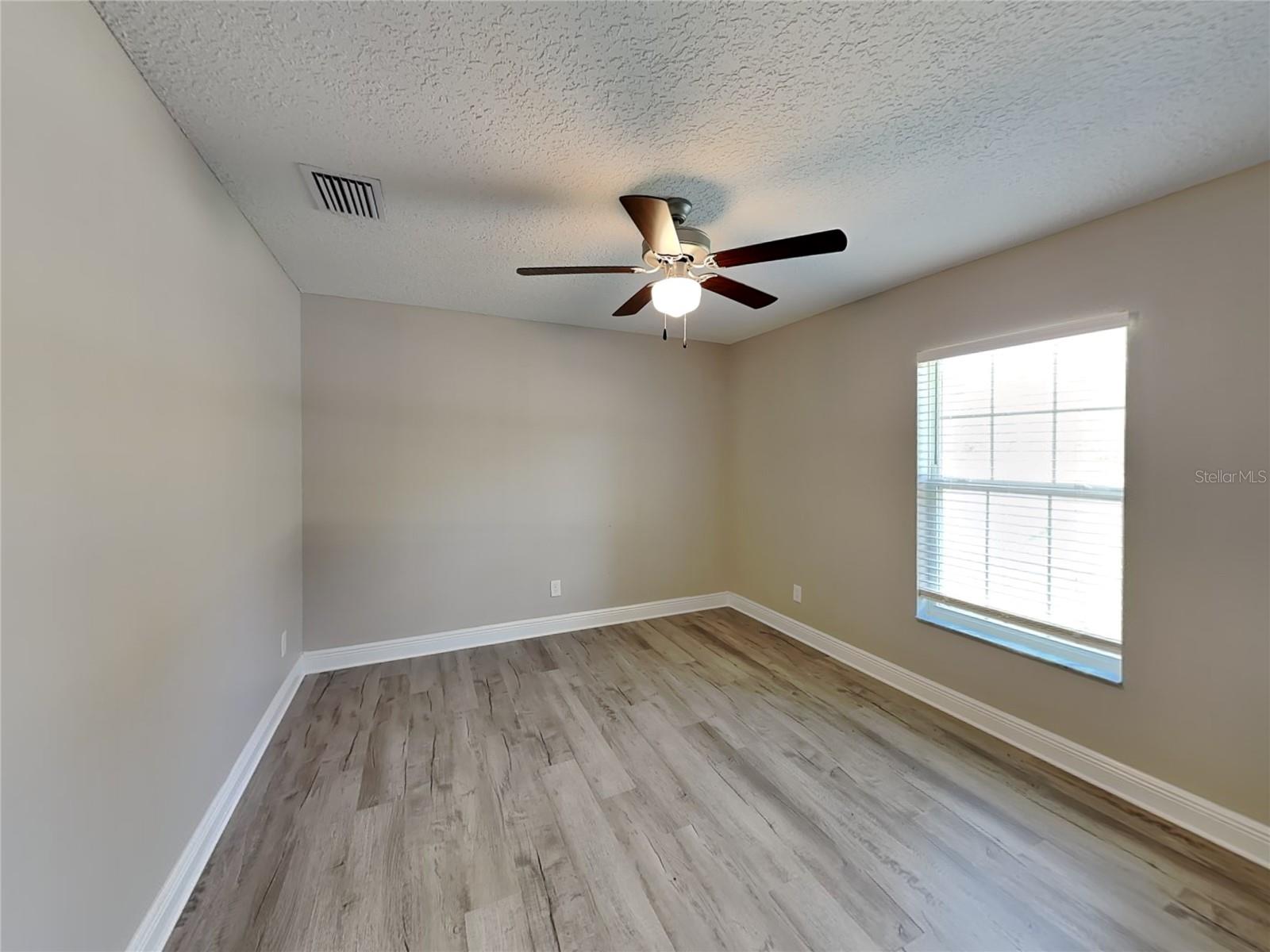 CITRUS SPGS UNIT 06 - Residential Lease