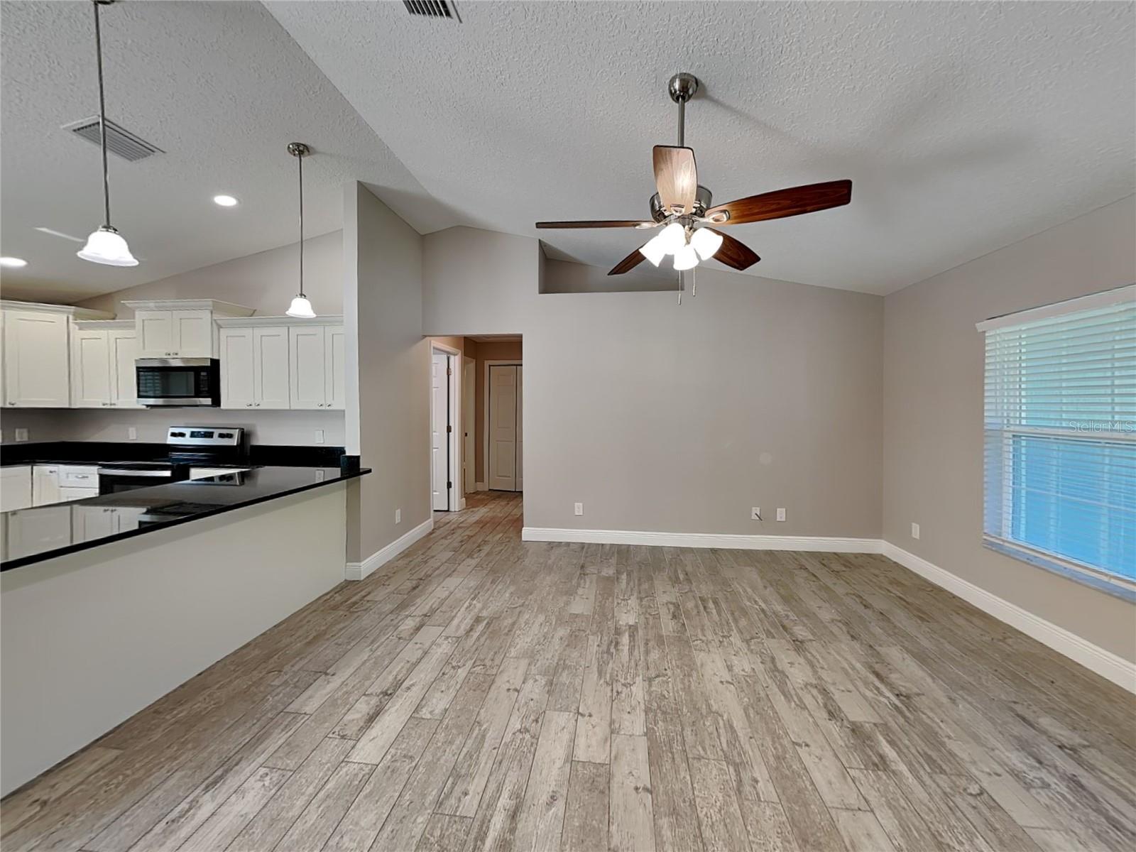 CITRUS SPGS UNIT 06 - Residential Lease