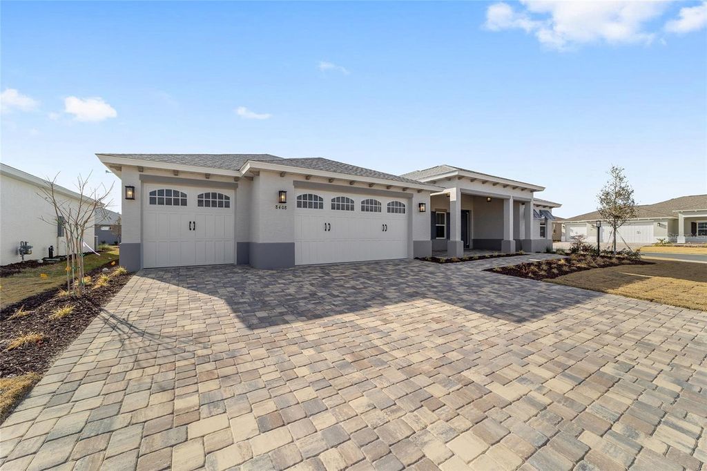 Photo of 8408 SW 101st Avenue, Ocala, FL 34481 (MLS # OM719604)