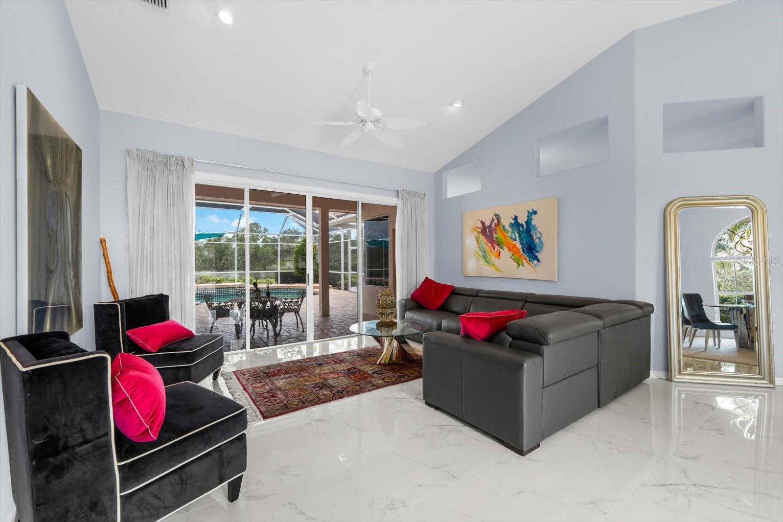 MISTY CREEK - Residential