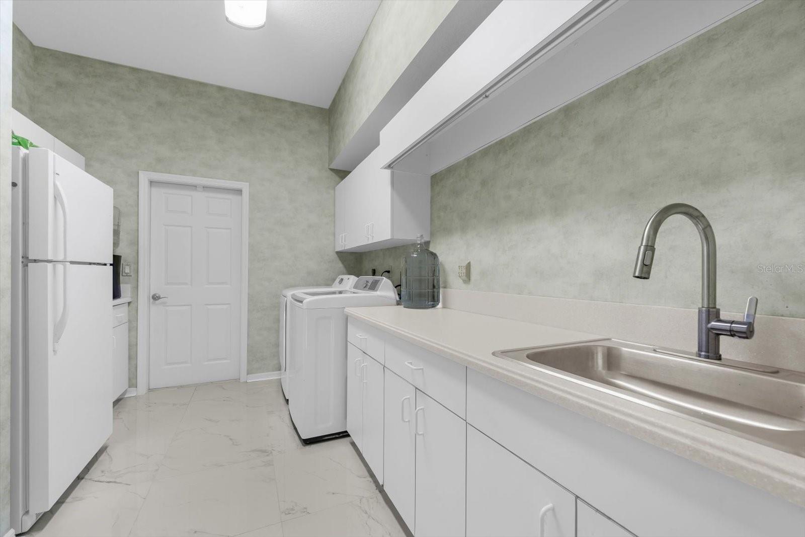 MISTY CREEK - Residential