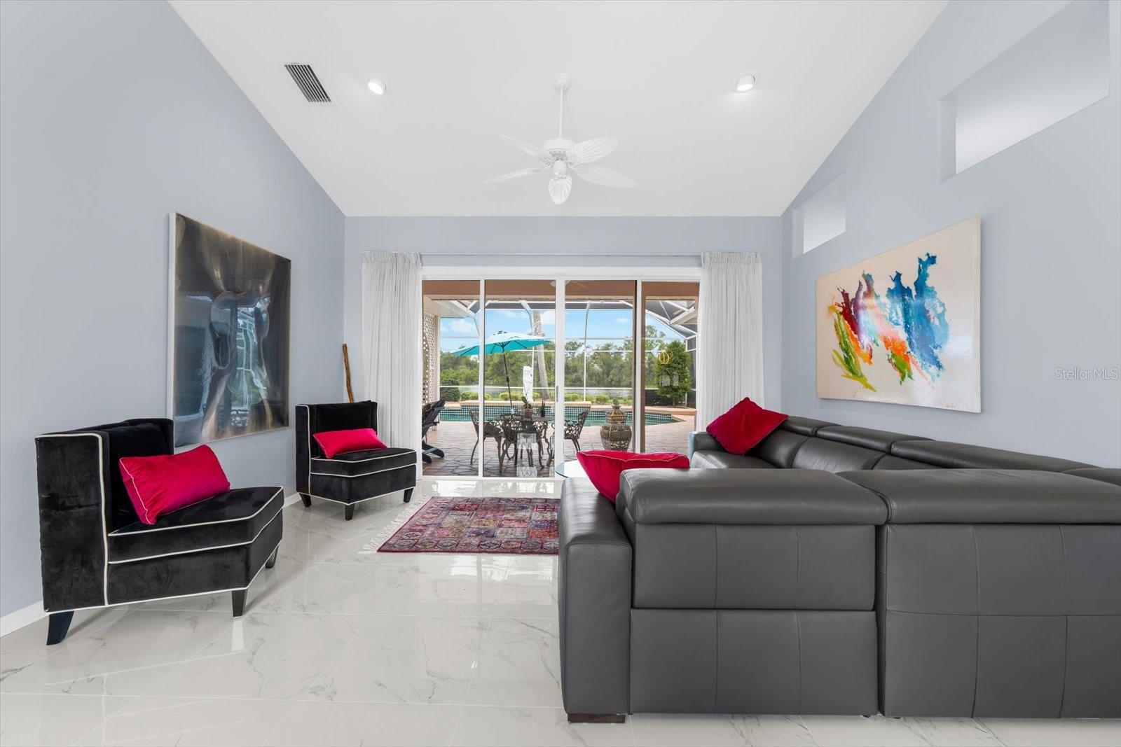 MISTY CREEK - Residential