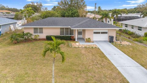 Photo of 5311 14th Avenue Drive W, Bradenton, FL 34209 (MLS # A4679761)