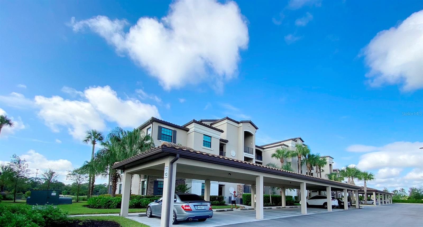 LAKEWOOD NATIONAL - Residential Lease