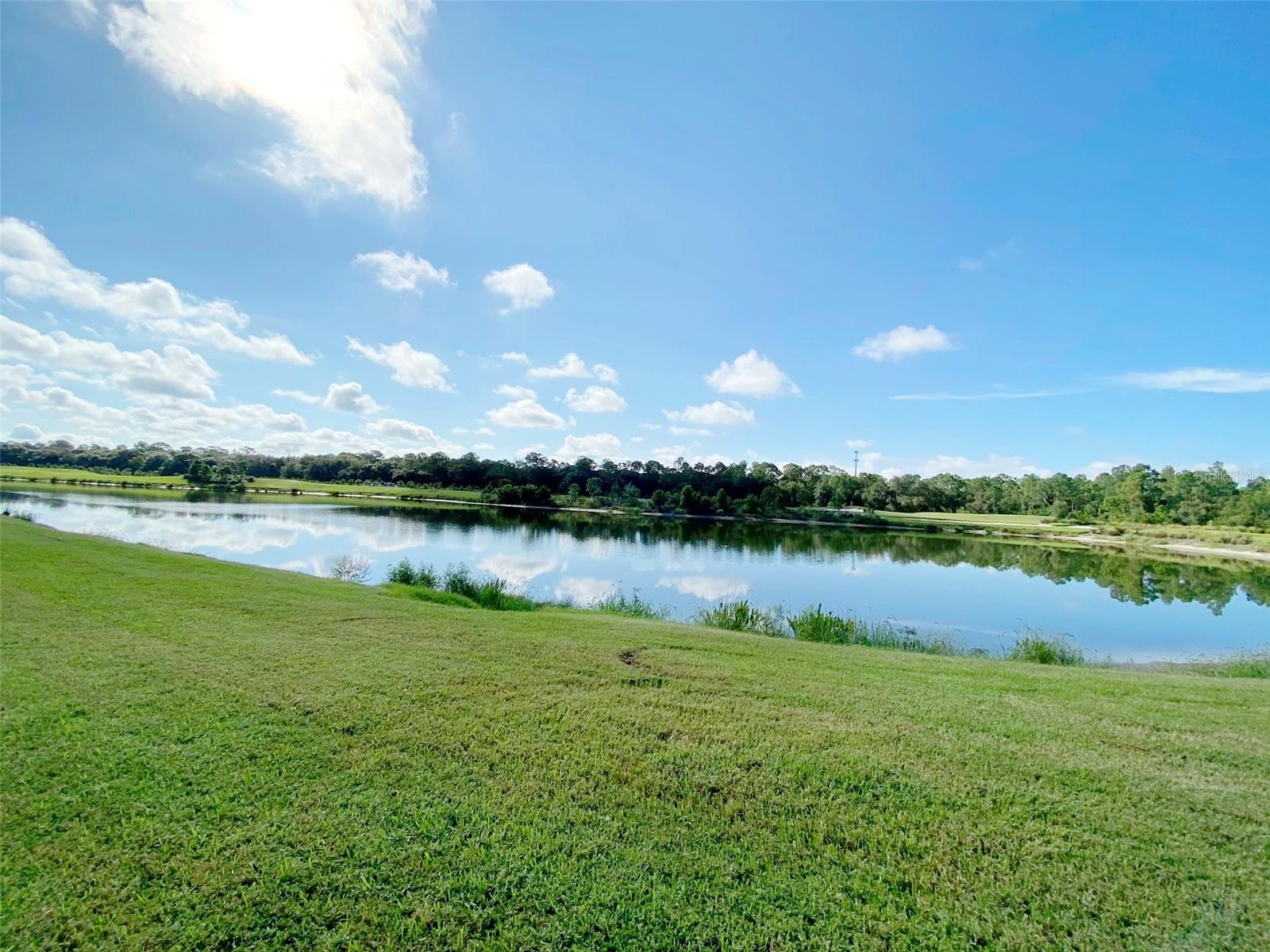 LAKEWOOD NATIONAL - Residential Lease