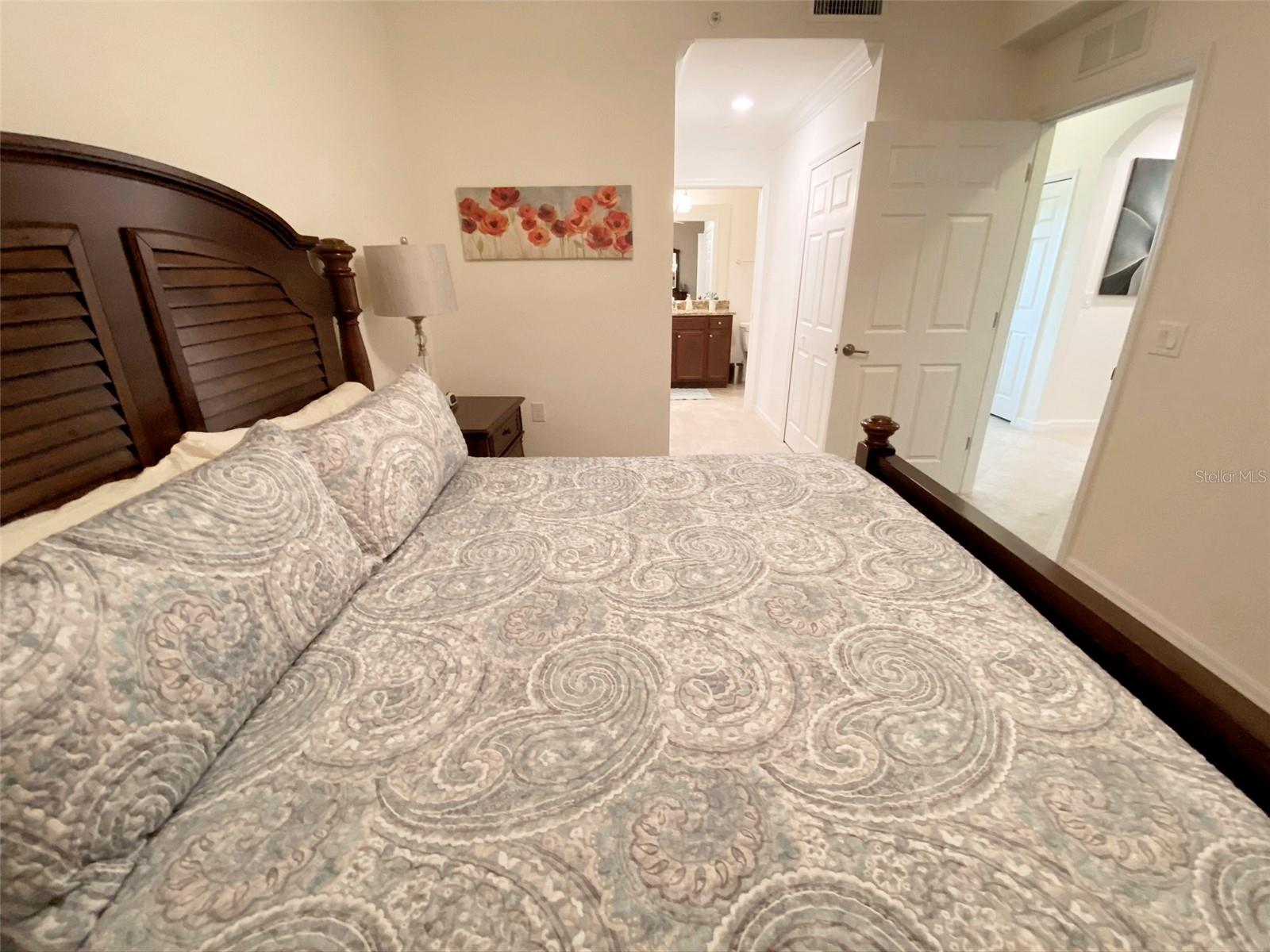 LAKEWOOD NATIONAL - Residential Lease