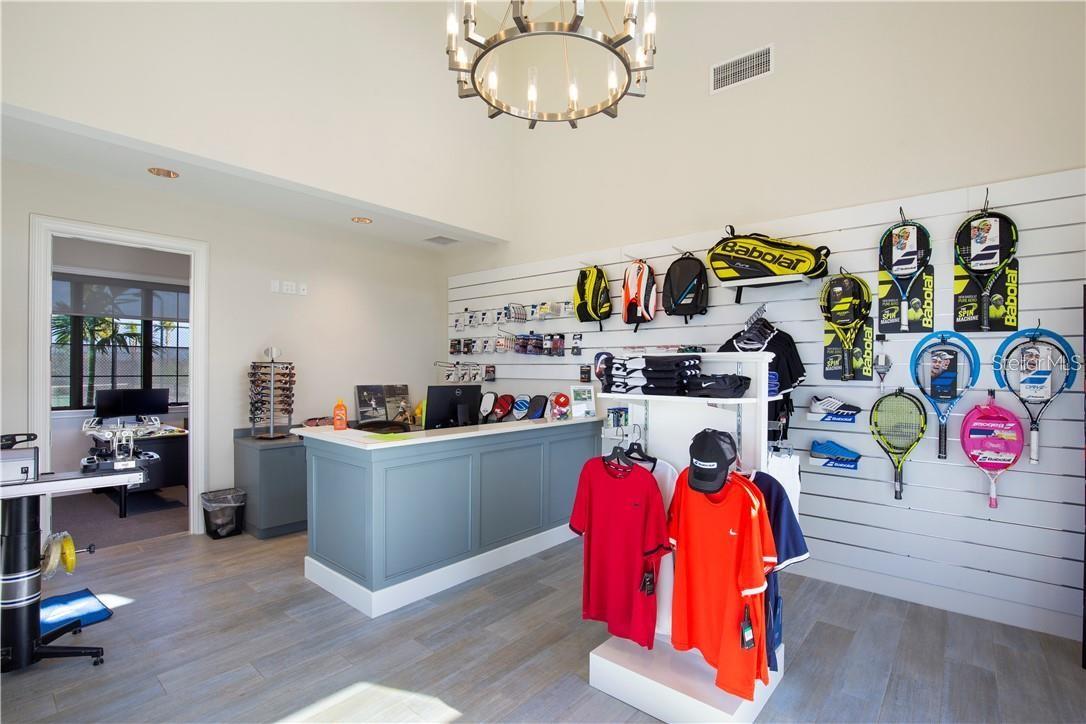 LAKEWOOD NATIONAL - Residential Lease