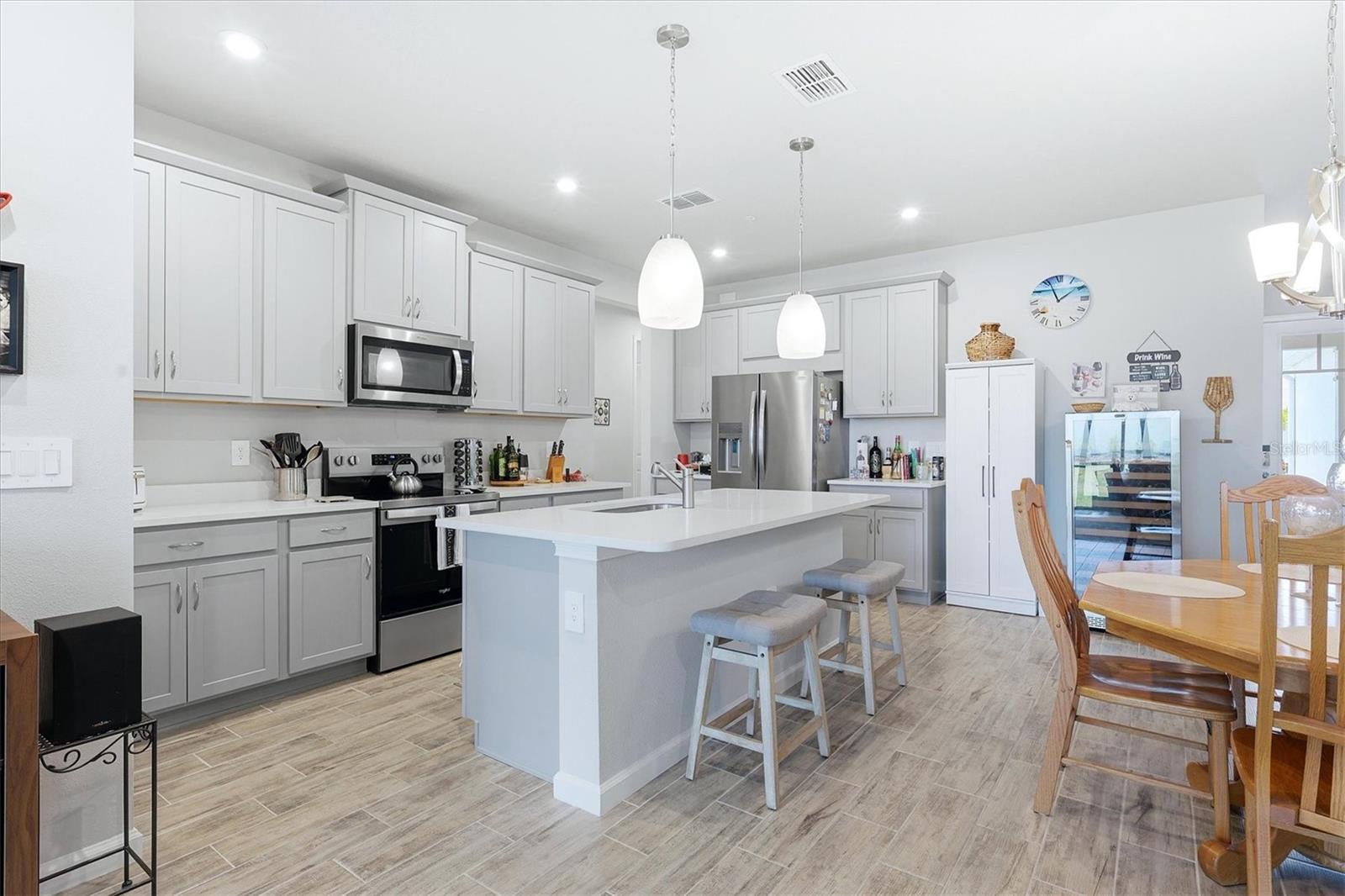 SUNSTONE VILLAGE F5 PH 2 - Residential