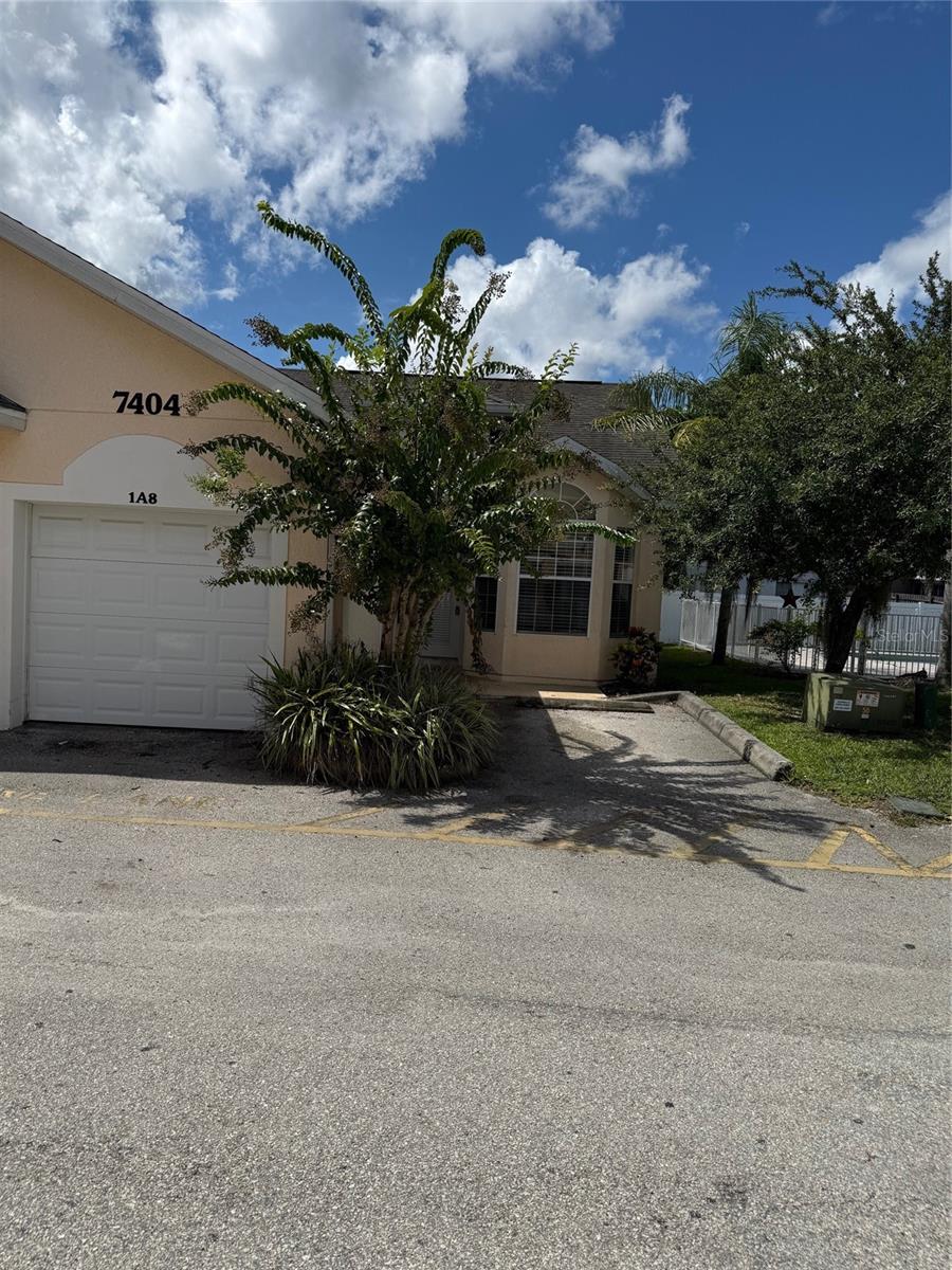 GATED COMMUNITY! VILLA STYLE END UNIT CONDO WITH ONE CAR GARAGE! FRESH PAINT, OPEN FLOOR PLAN WITH LOTS OF NATURAL LIGHT. SMALL, CHARMING COMMUNITY WITH WALKING PATH AND COMMUNITY POOL. WASHER, DRYER & WATER INCLUDED! GREAT LOCATION, CONVENIENT TO DOWNTOWN ORLANDO, ORLANDO AIRPORT, MAJOR ROADS, MANY SHOPPING & DINING OPTIONS. THERE IS A TWO VEHCILE MAXIMUM.