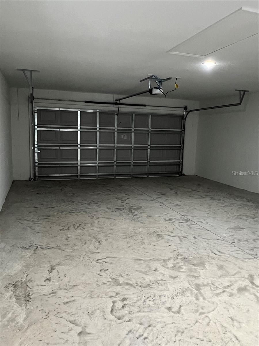 LAKE WEIR GARDENS - Residential