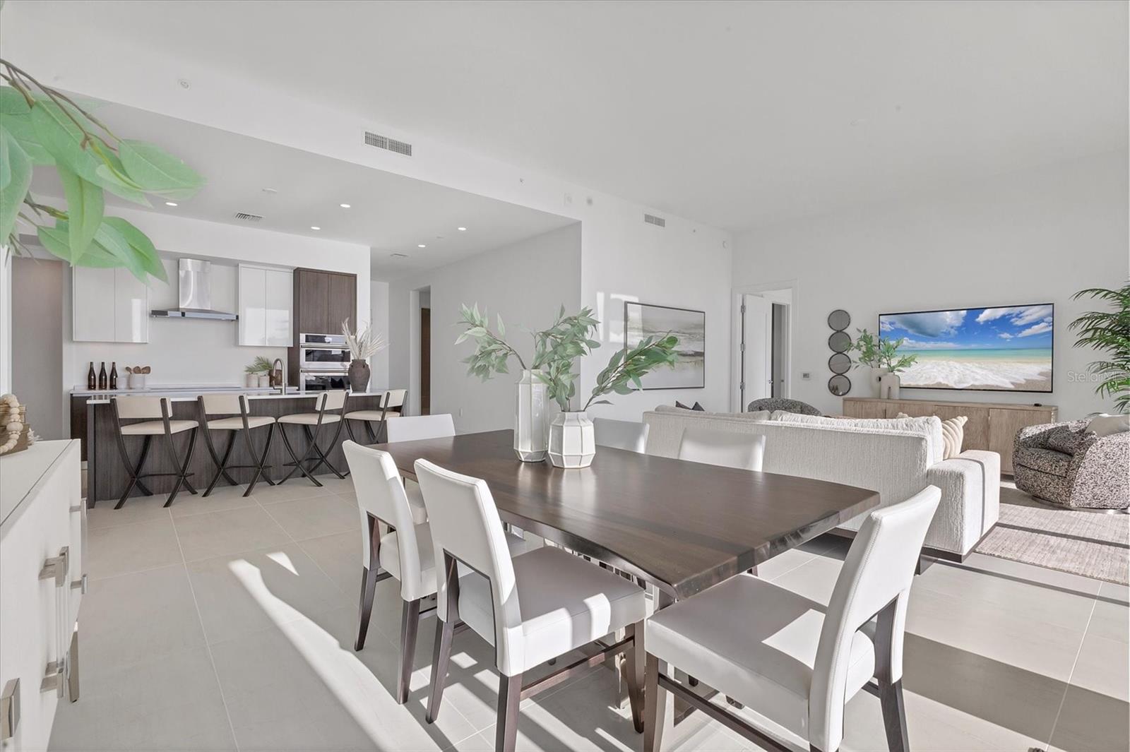 BAYSO SARASOTA - Residential