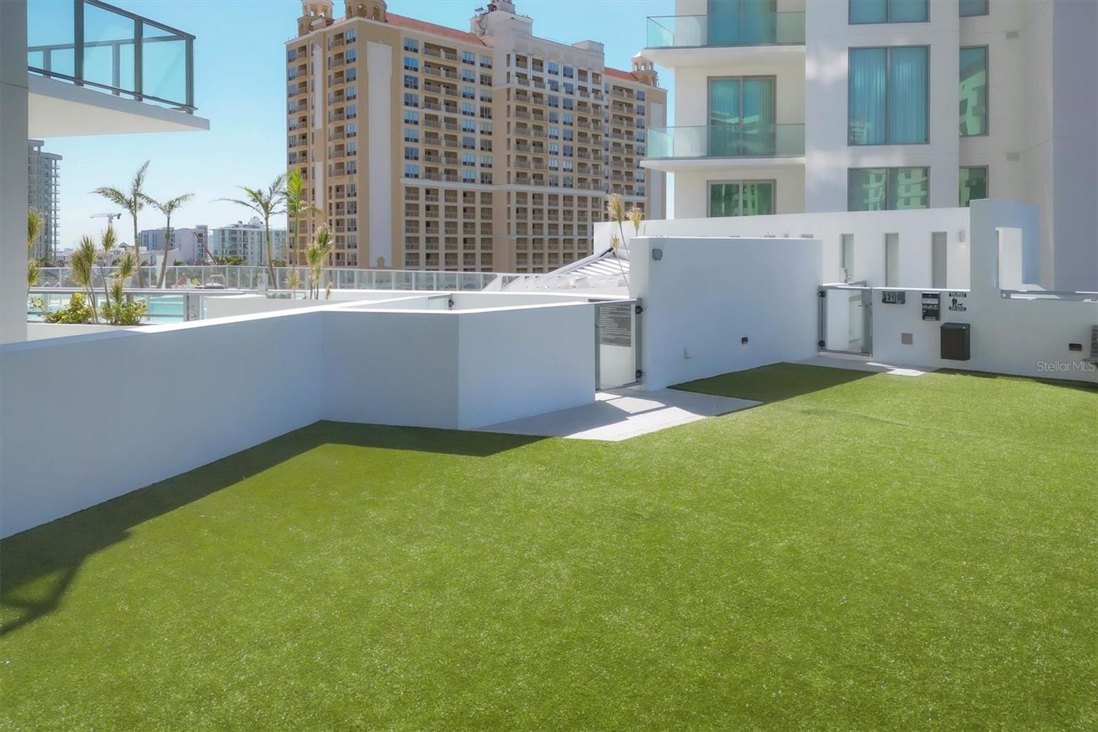 BAYSO SARASOTA - Residential