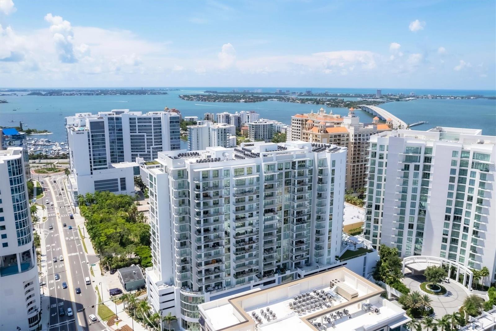 BAYSO SARASOTA - Residential