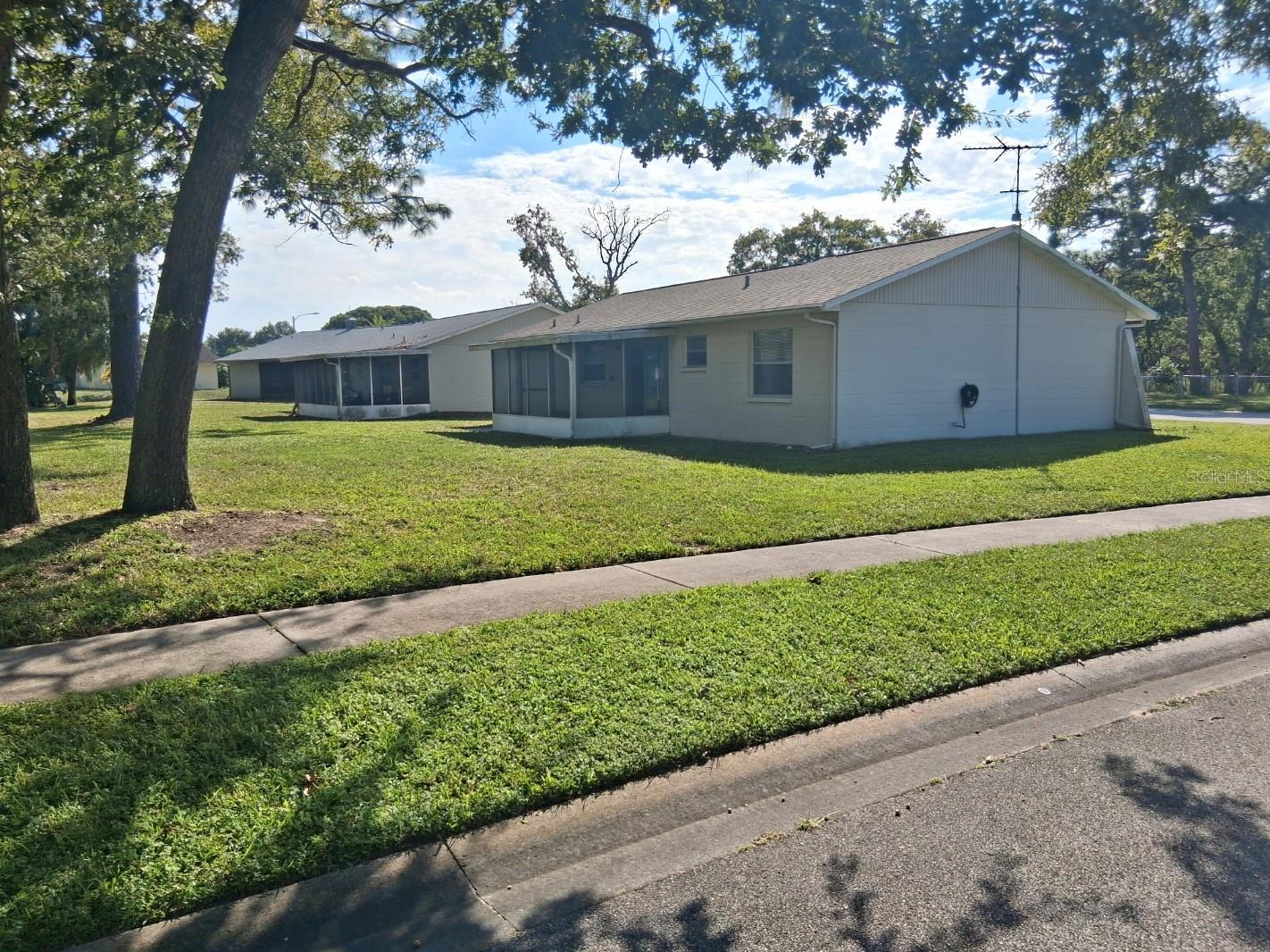 WOODWARD VILLAGE - Residential Lease