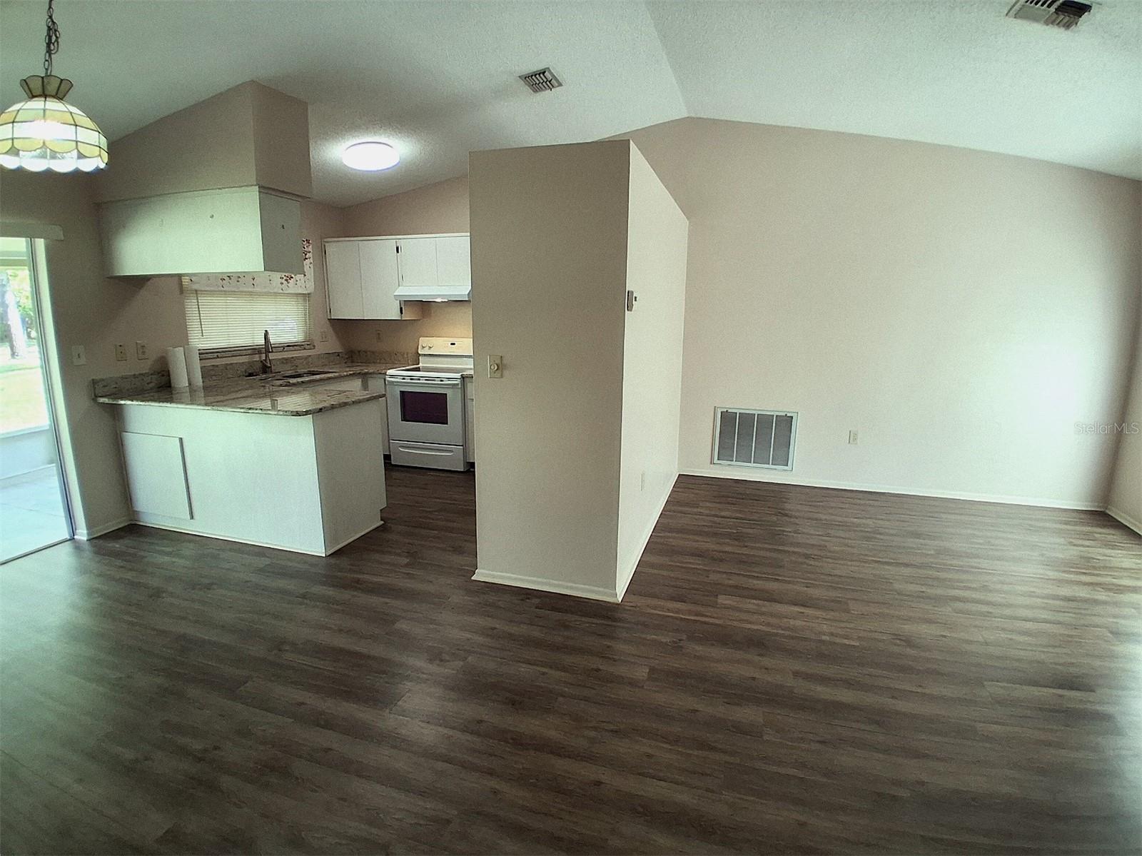 WOODWARD VILLAGE - Residential Lease