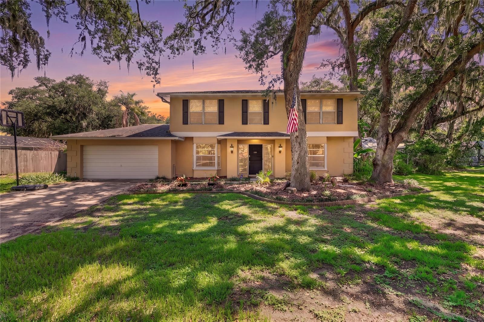 6326 CEDAR COURT