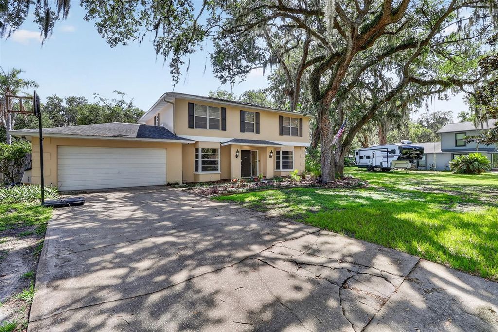 Photo of 6326 Cedar Court, Lakeland, FL 33813 (MLS # L4962166)