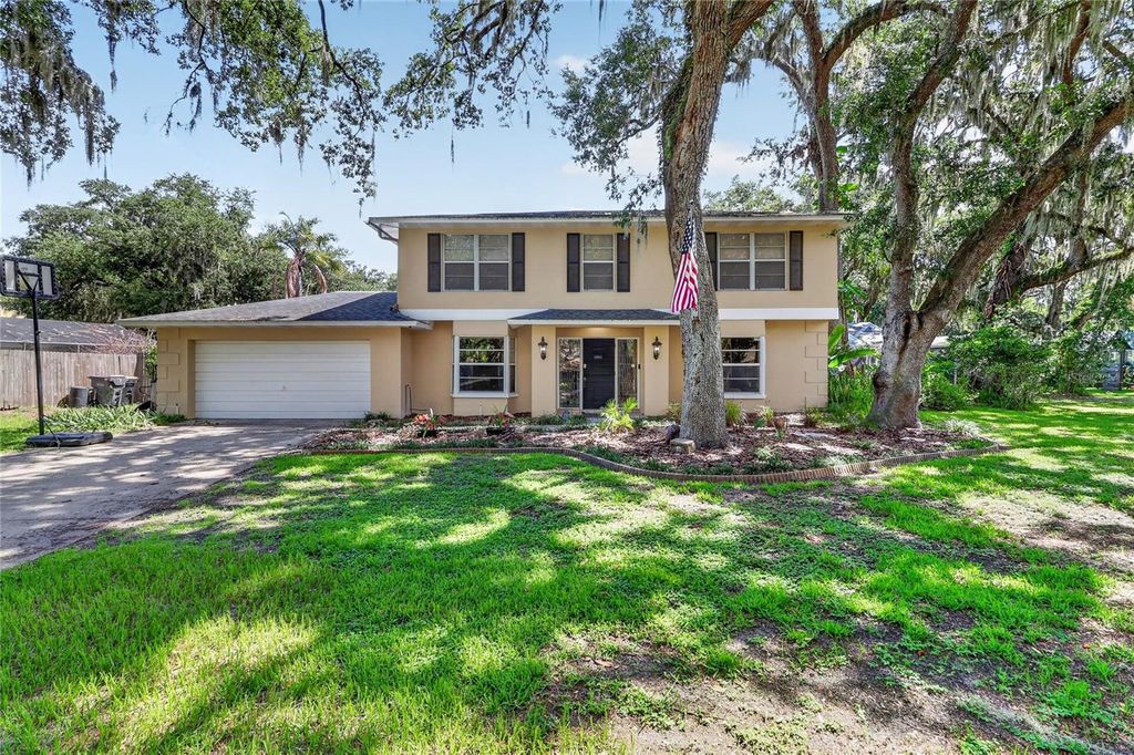 Photo of 6326 Cedar Court, Lakeland, FL 33813 (MLS # L4962166)