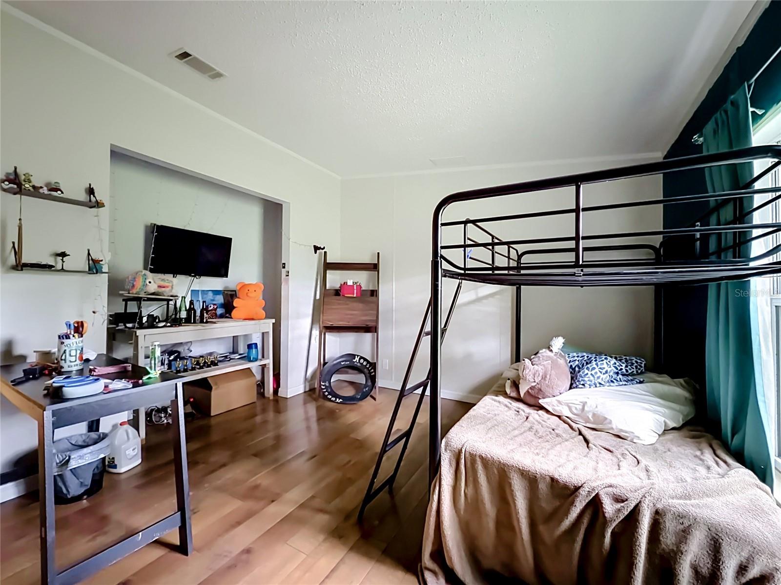 NORTHWOOD - Residential