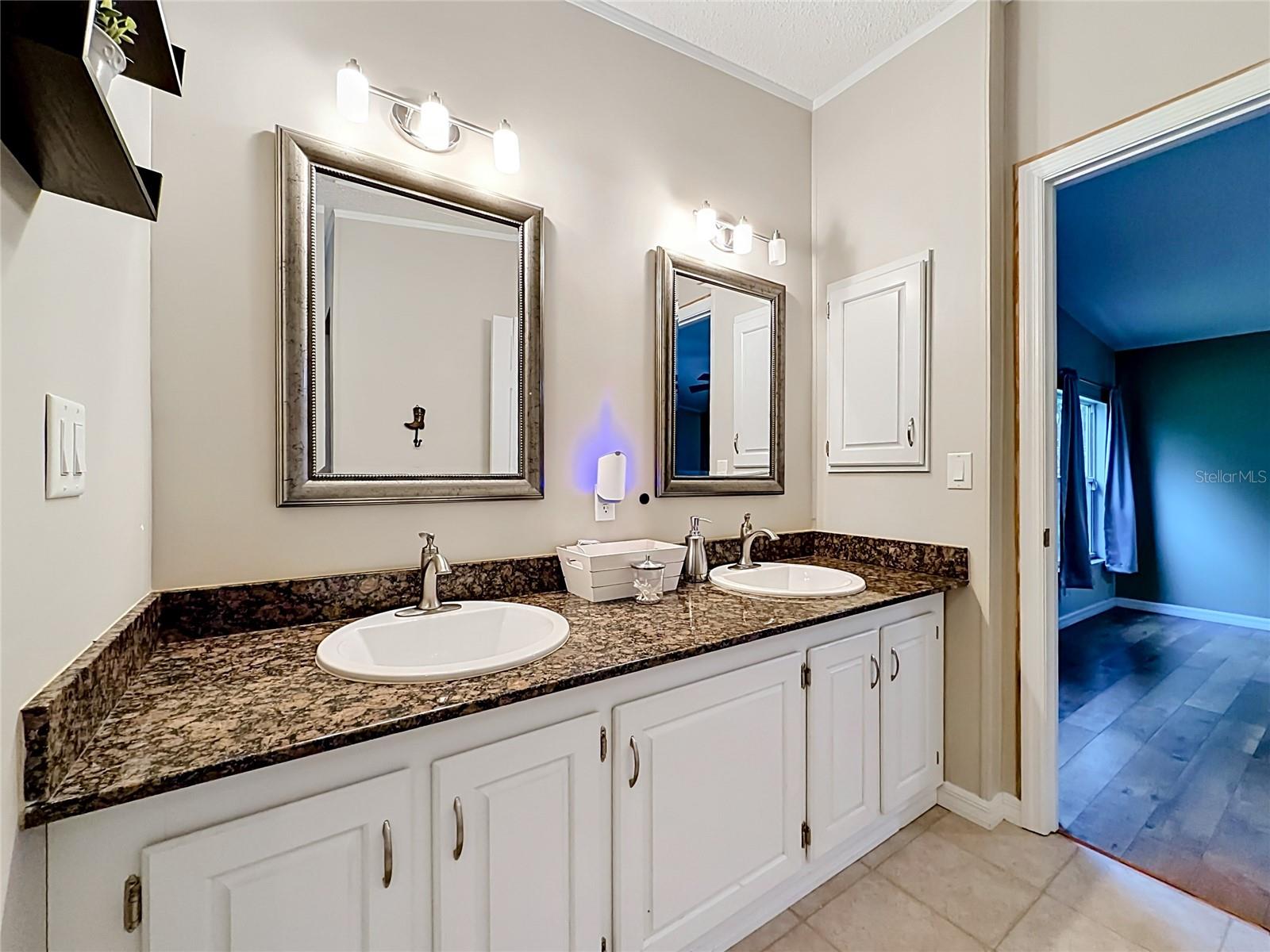 NORTHWOOD - Residential