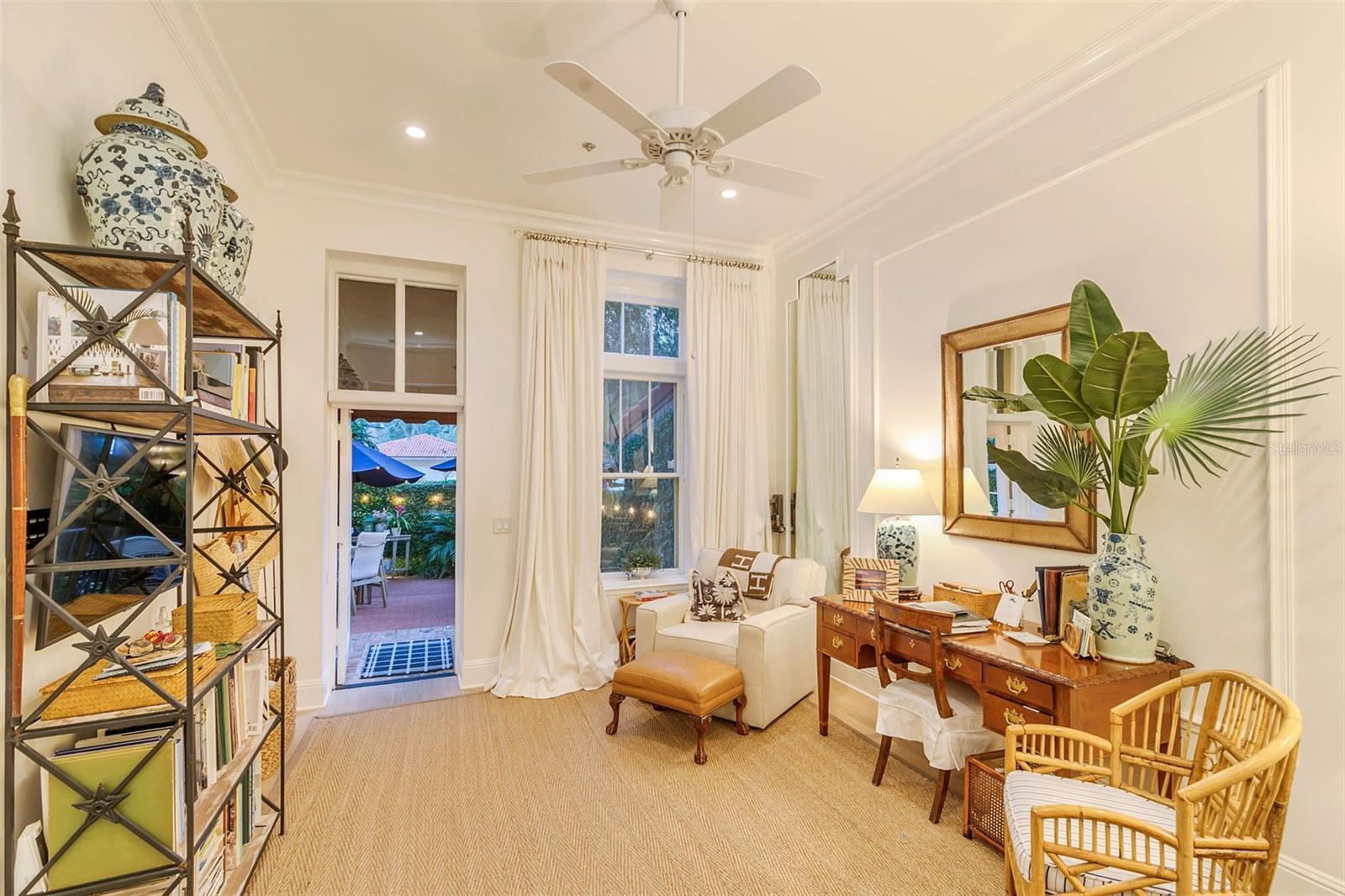 ALABAMA CONDO - Residential