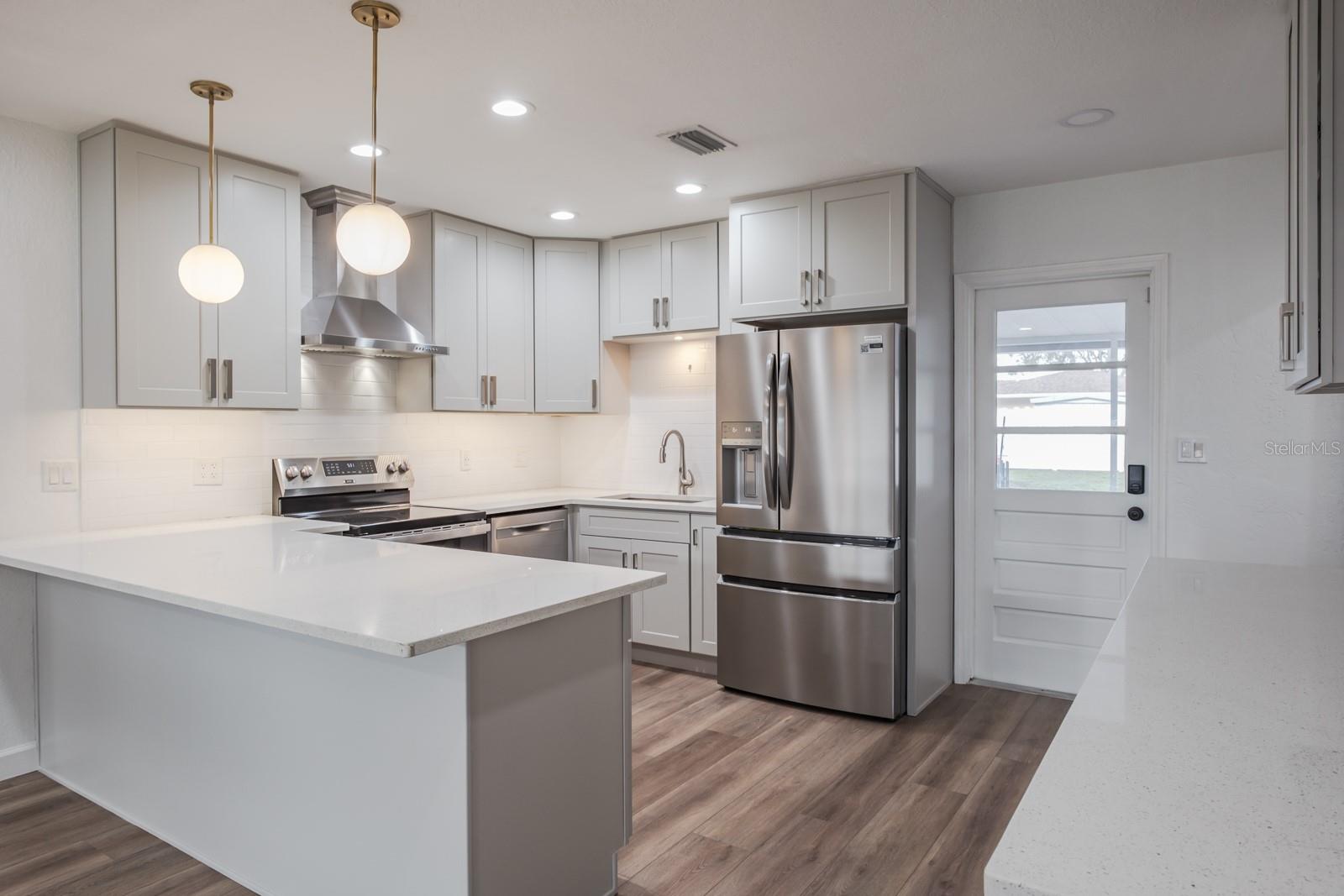 SNELL SHORES - Residential Lease