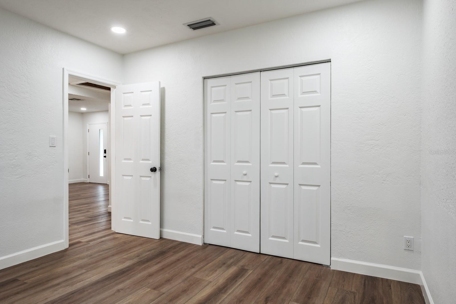 SNELL SHORES - Residential Lease