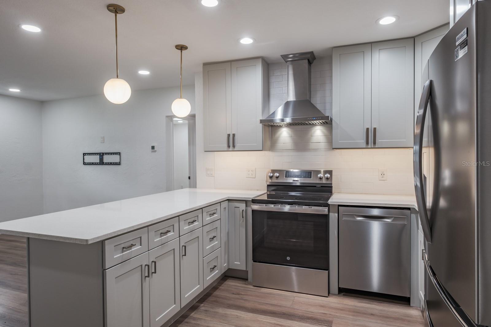 SNELL SHORES - Residential Lease