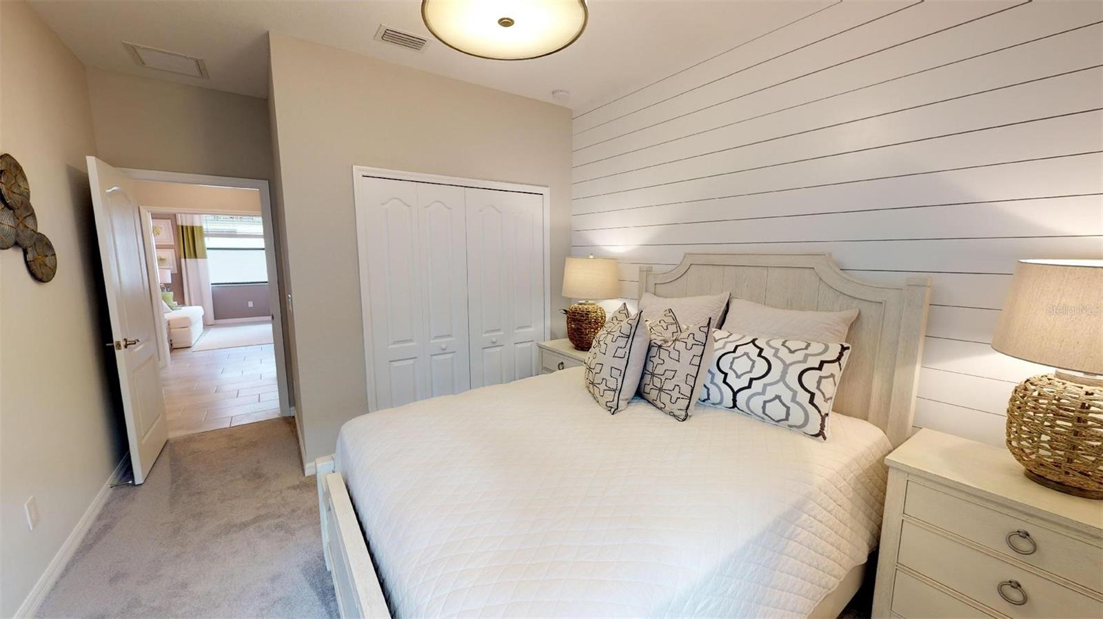 LORRAINE LAKES - Residential
