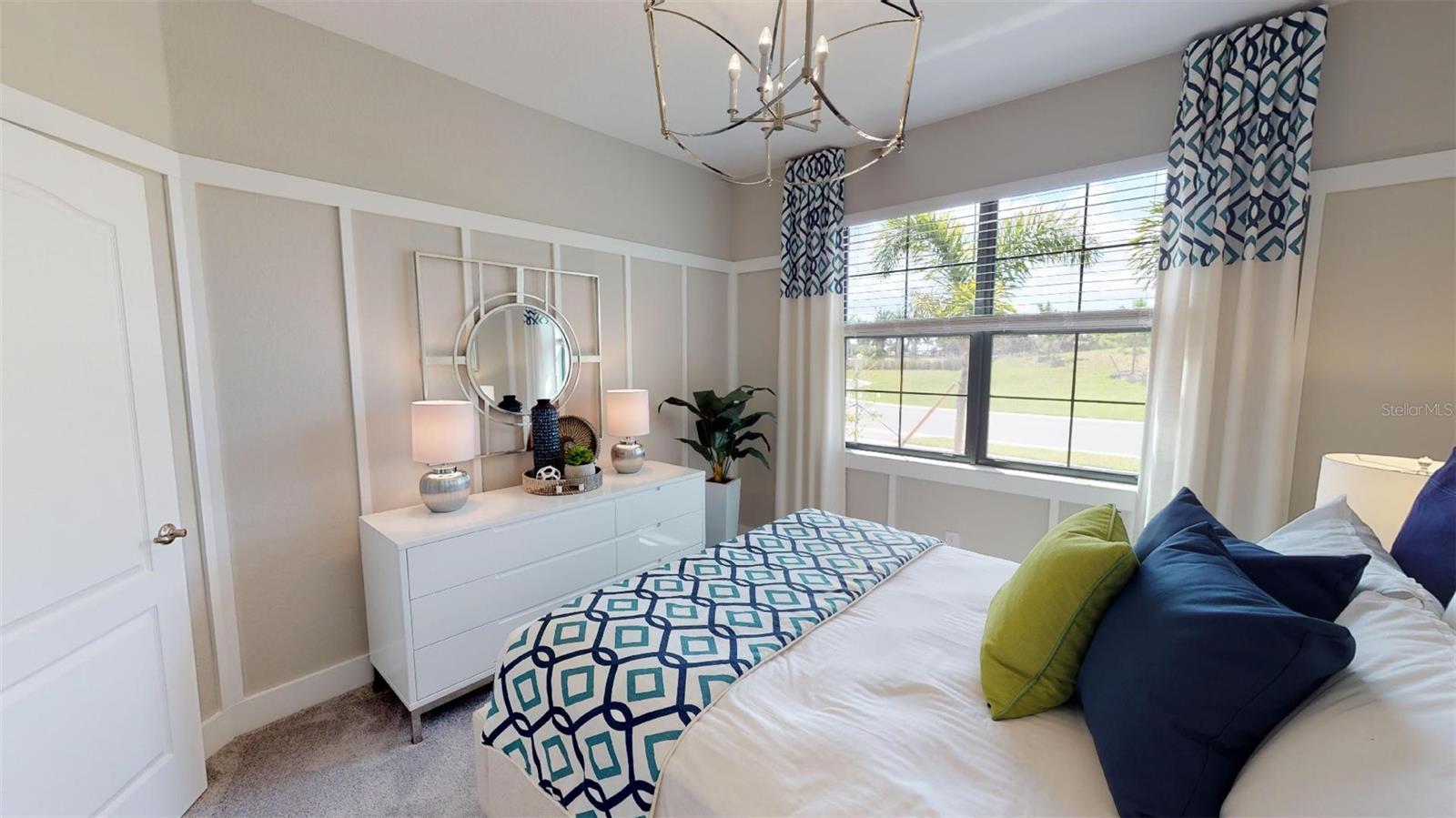 LORRAINE LAKES - Residential