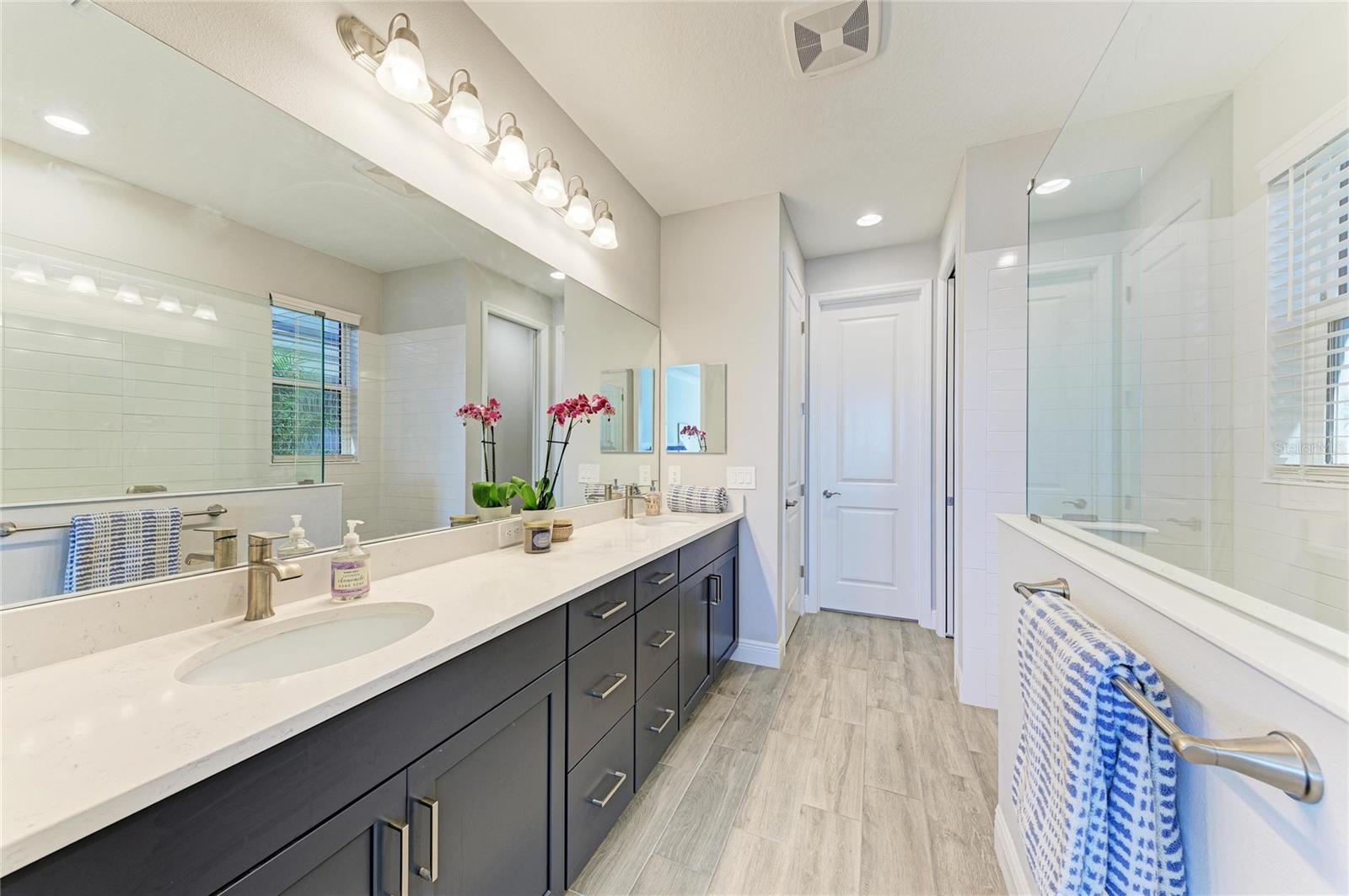 LAKEHOUSE COVE/WATERSIDE PH 4 - Residential