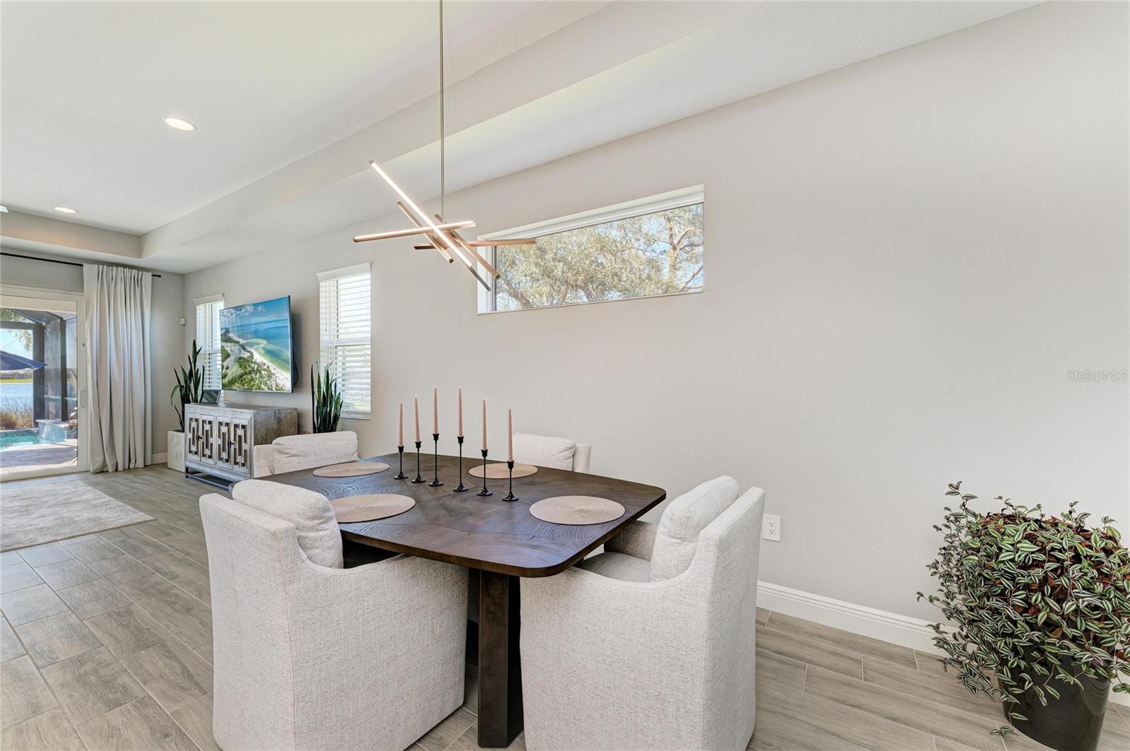 LAKEHOUSE COVE/WATERSIDE PH 4 - Residential