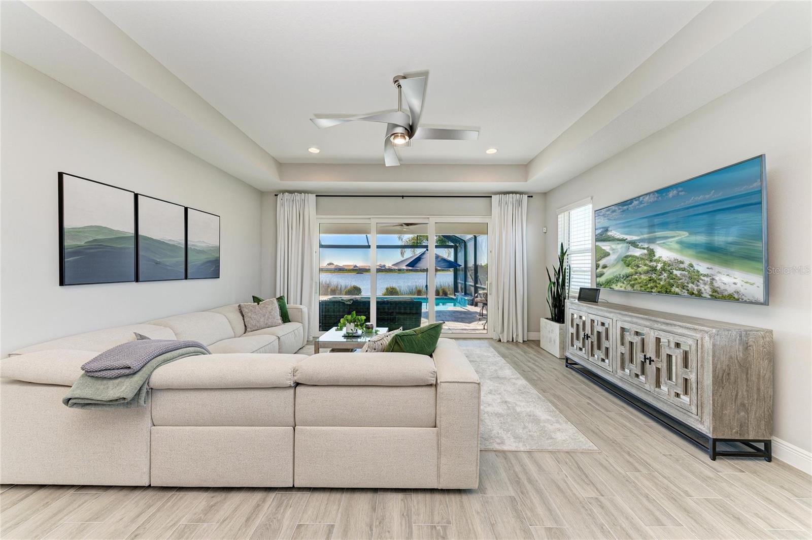 LAKEHOUSE COVE/WATERSIDE PH 4 - Residential