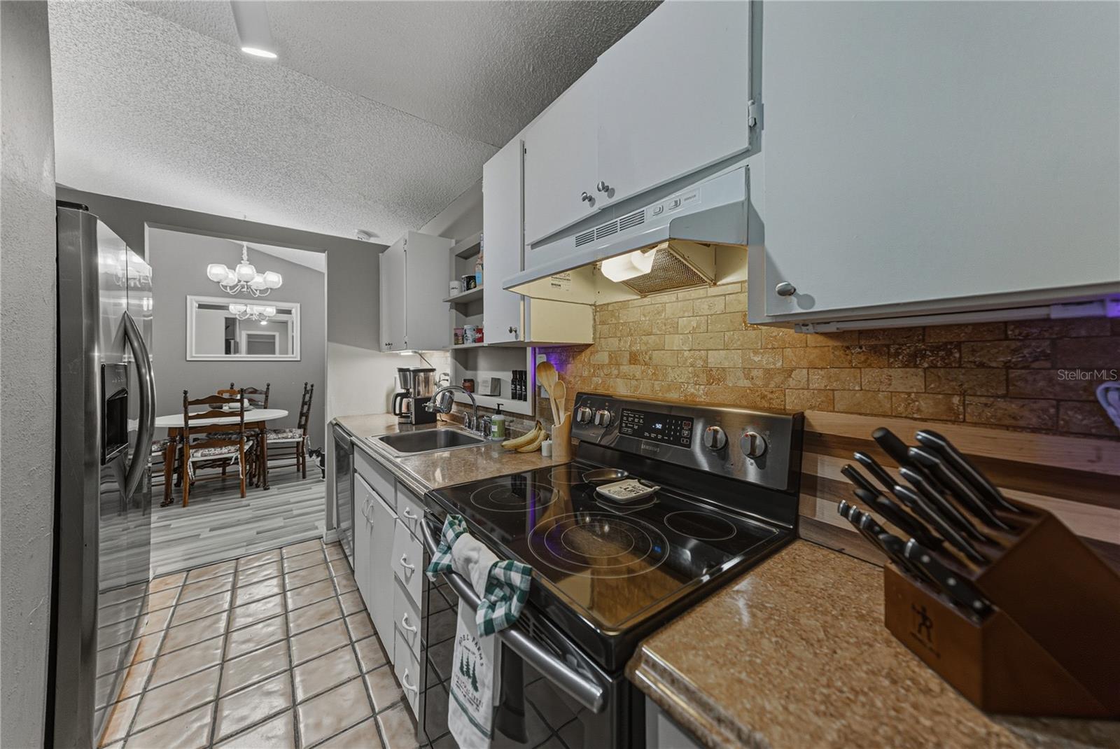 VENICE ESTATES - Residential