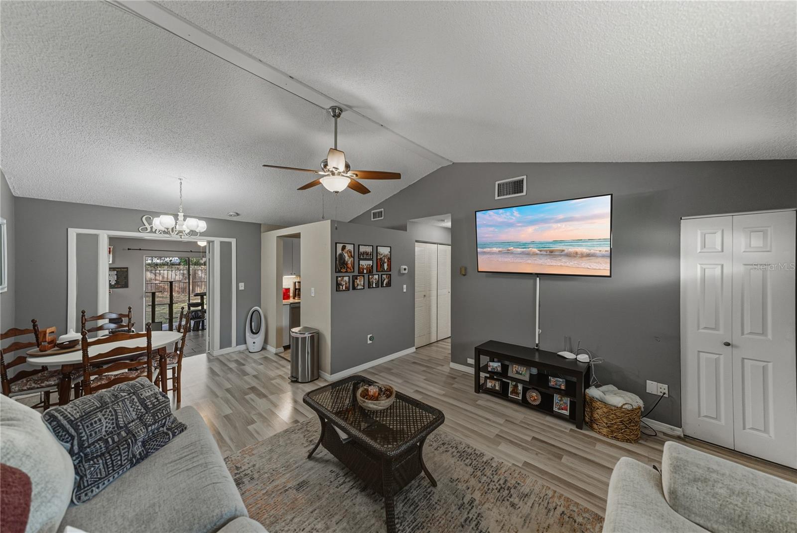 VENICE ESTATES - Residential