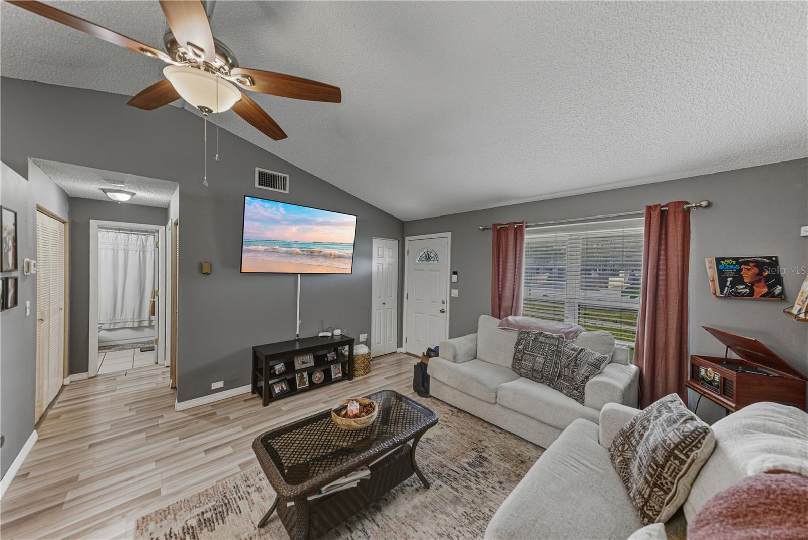 VENICE ESTATES - Residential