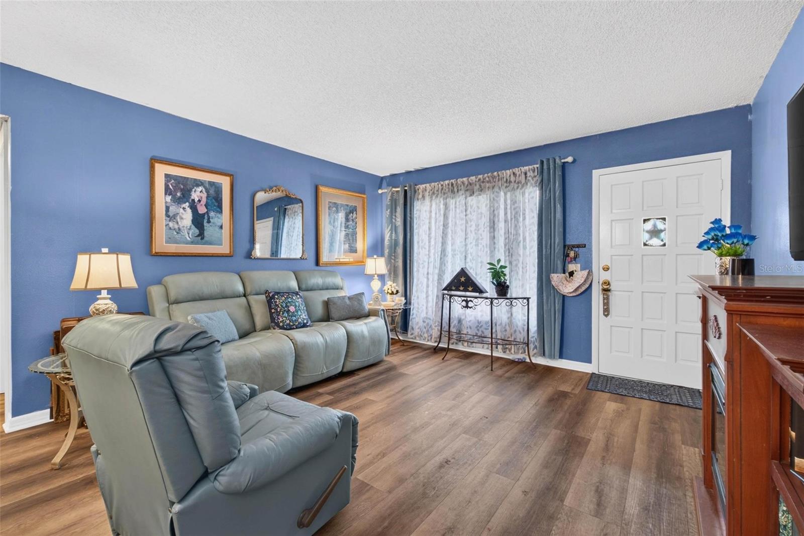 2287 PHILIPPINE DRIVE 9