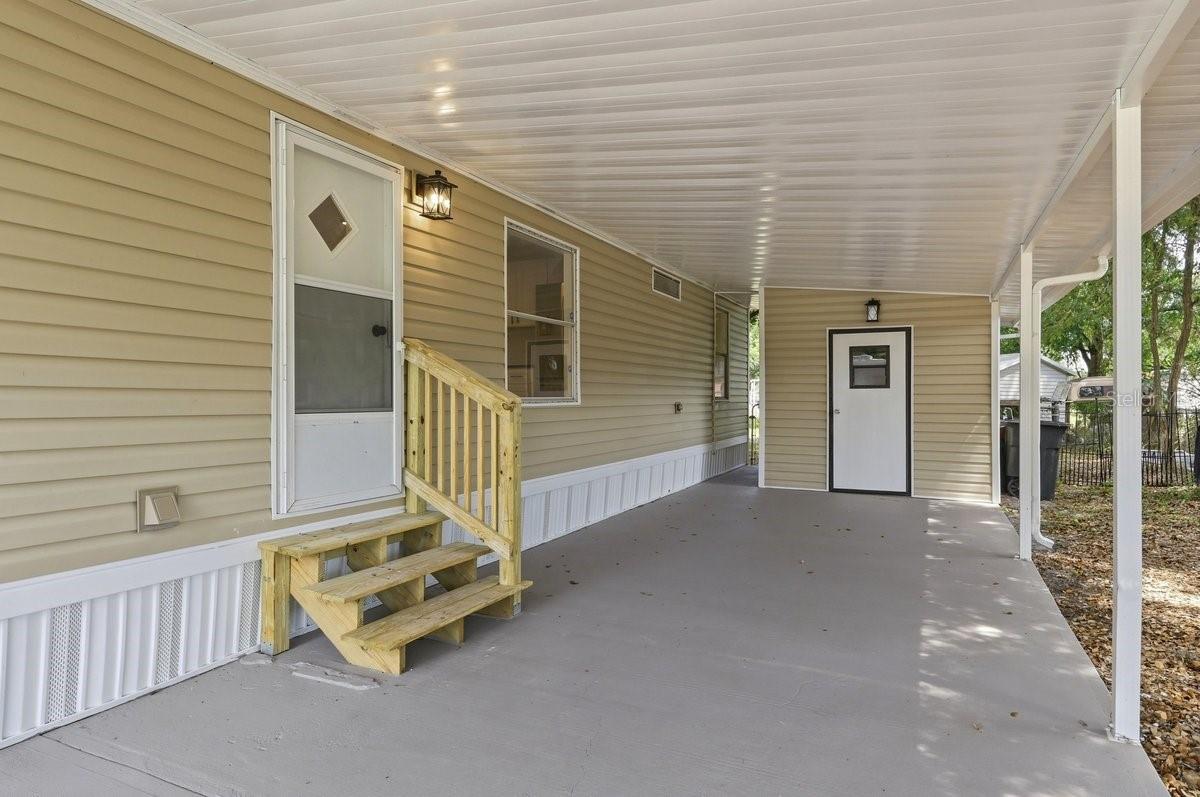 COUNTRY KNOLL - Residential