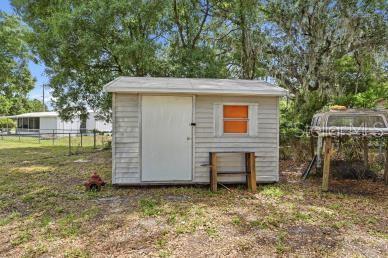 COUNTRY KNOLL - Residential