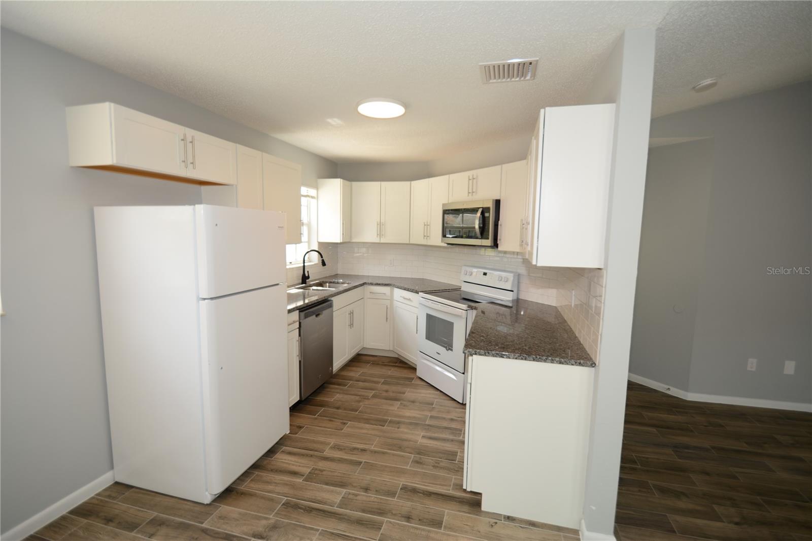 INDIAN TRAILS - Residential Lease