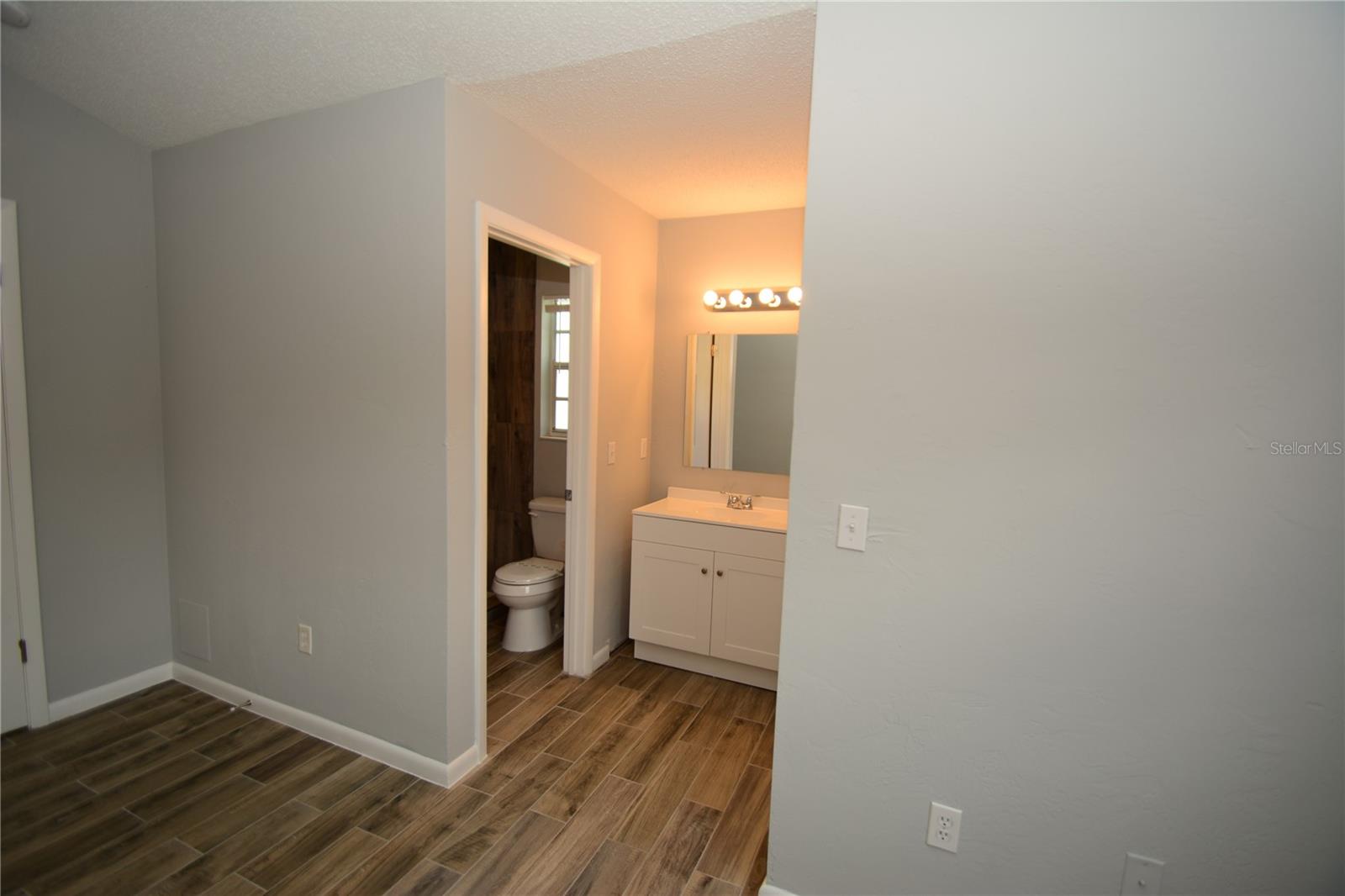 INDIAN TRAILS - Residential Lease