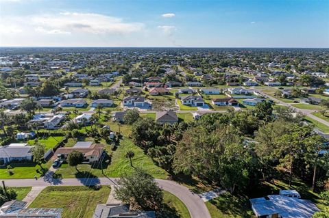 A home in PORT CHARLOTTE