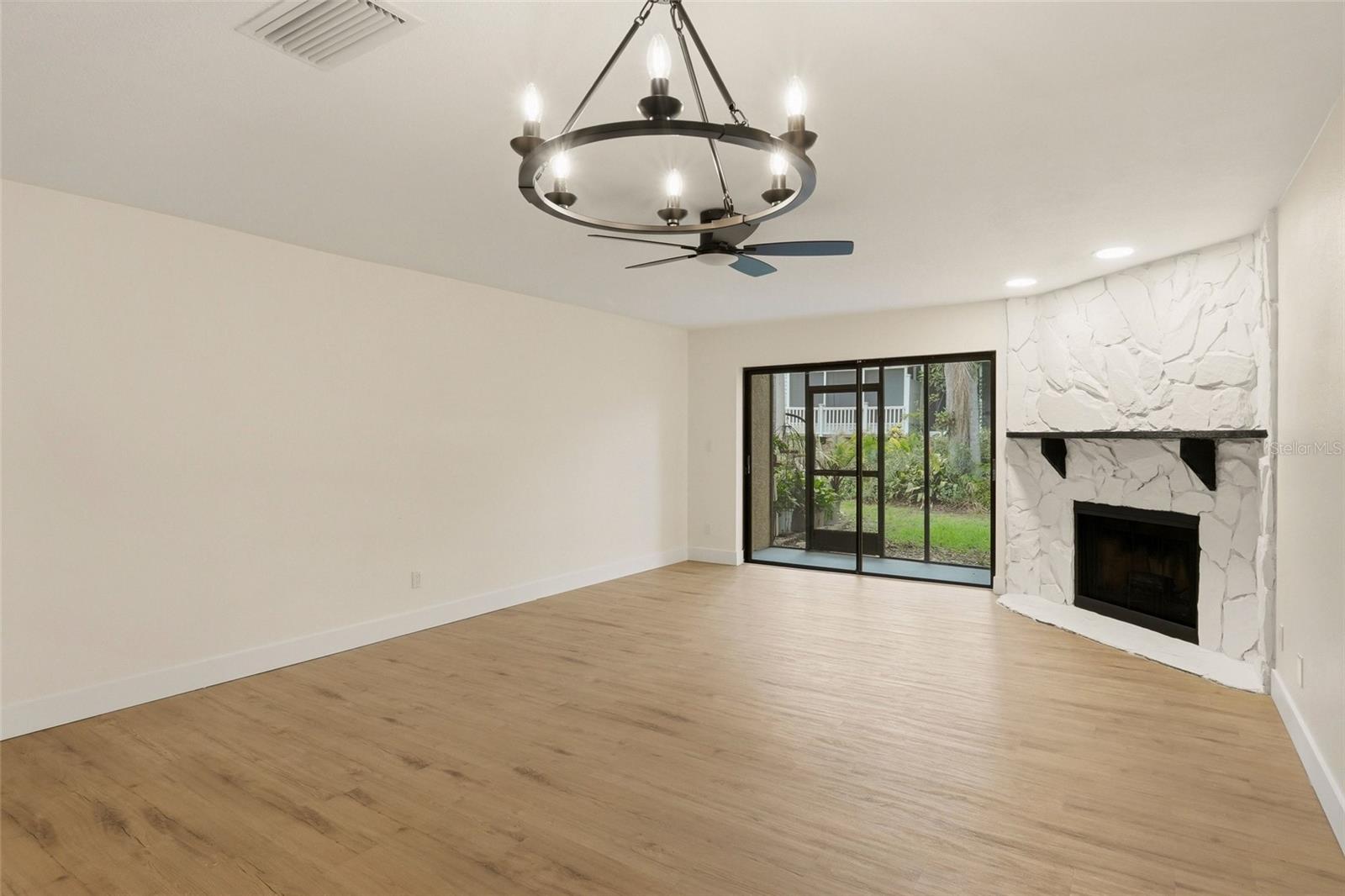 205 SOMERSET LANE
