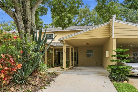Photo of 205 Somerset Lane, Palm Harbor, FL 34684 (MLS # TB8515153)