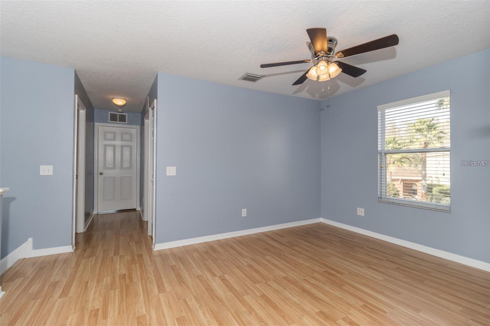 BALLANTRAE VILLAGE 01 - Residential