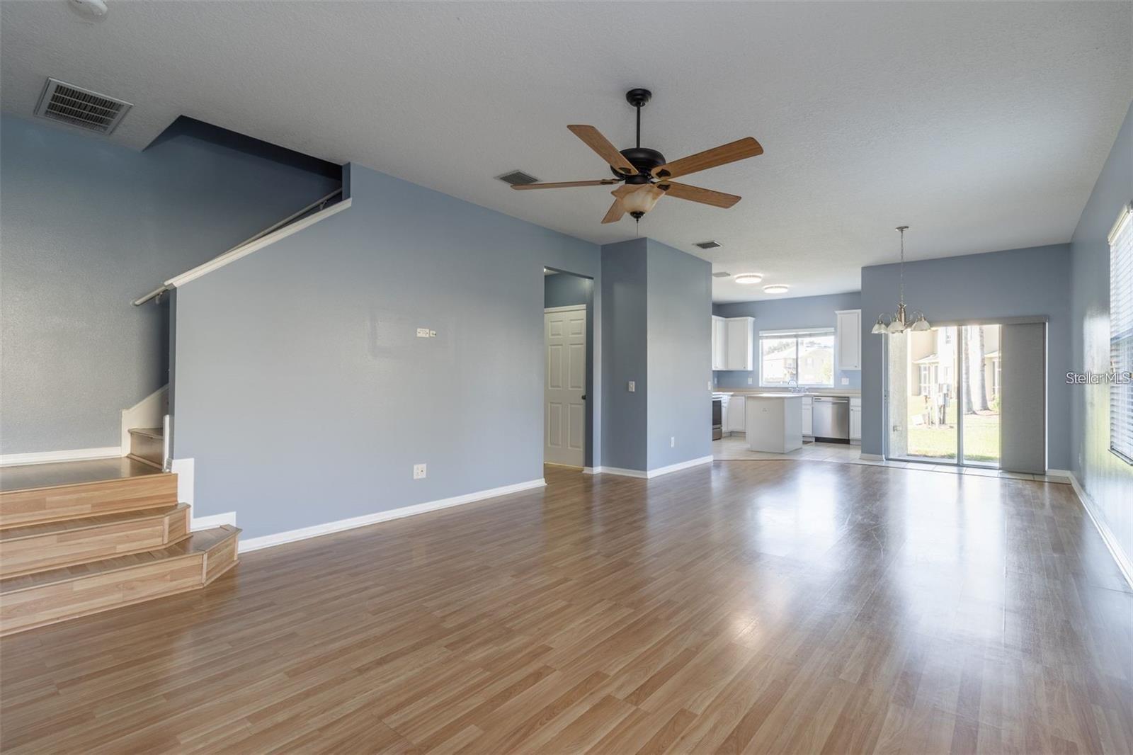 BALLANTRAE VILLAGE 01 - Residential