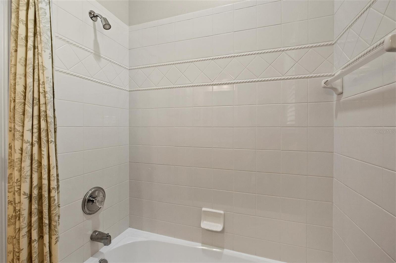 GRANADA - Residential