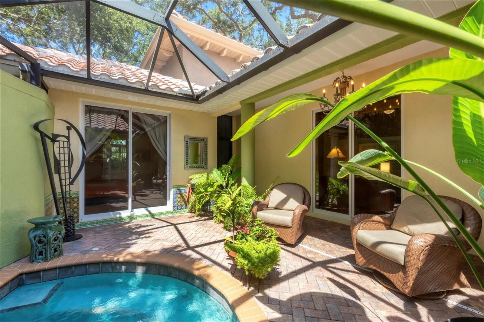 GRANADA - Residential