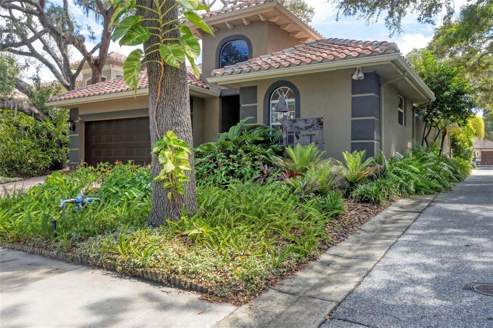 GRANADA - Residential