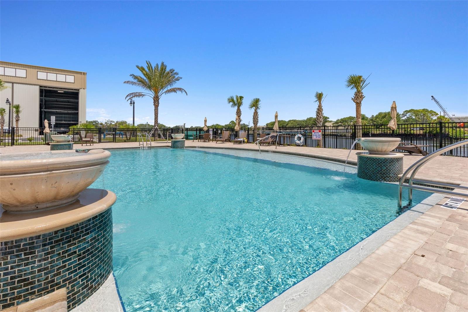 MARINA DEL PALMA - Residential